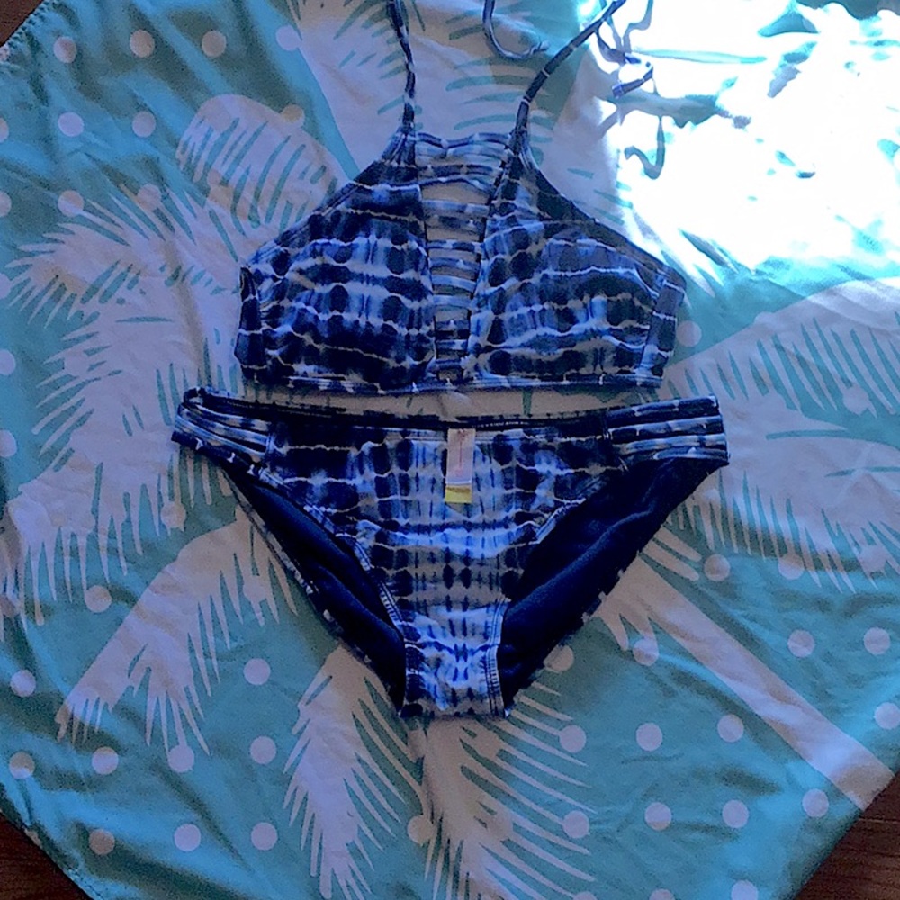 🔴 Bikini, tie dye blue & white